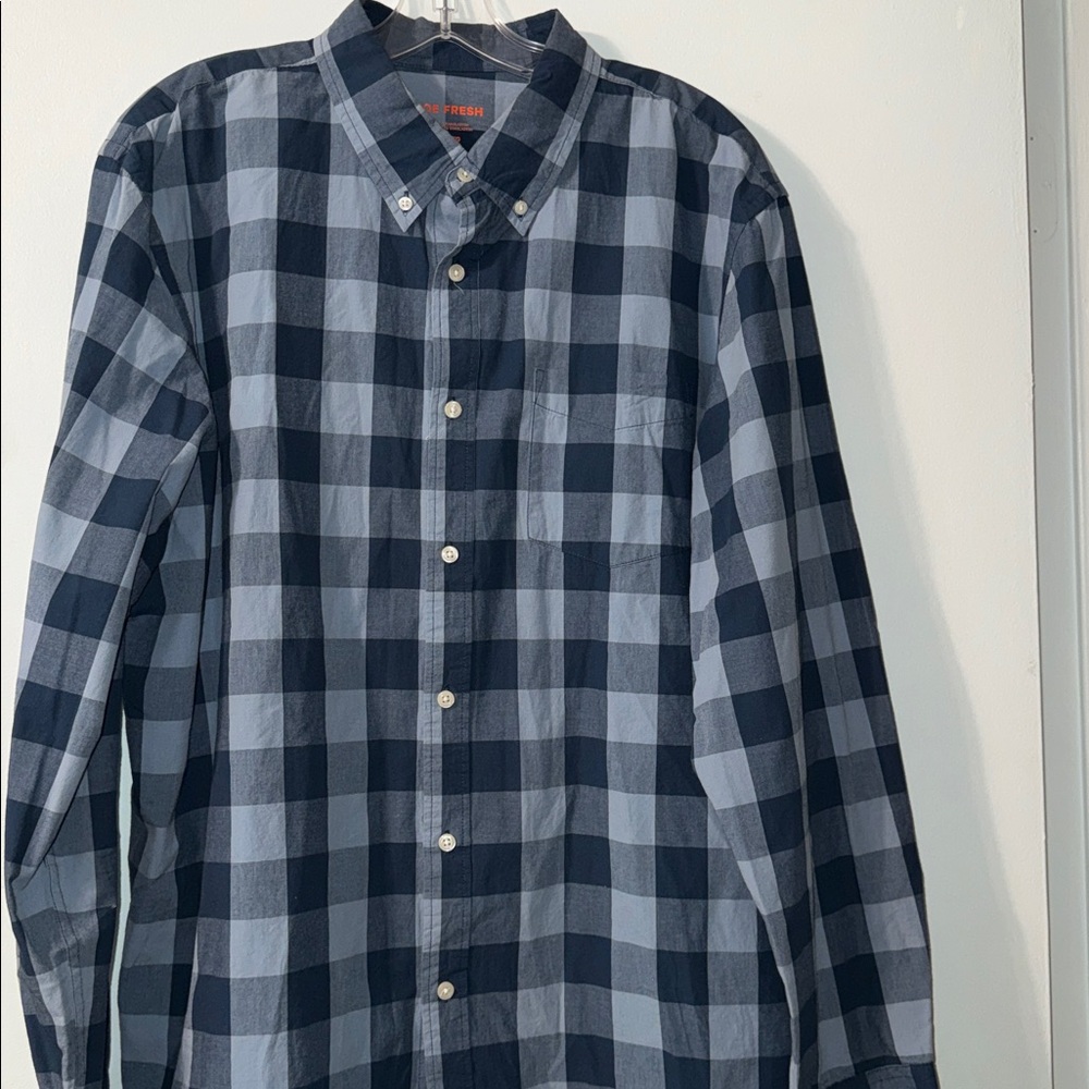 Men's XL Joe Fresh Men's Button-Down Plaid Shirt in Navy and Light Blue